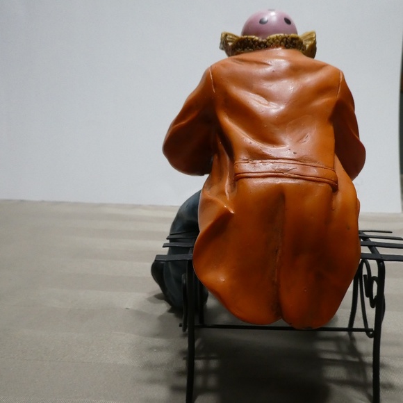 CLOWN porcelain sitting on bench playing saxophone - Picture 3 of 3